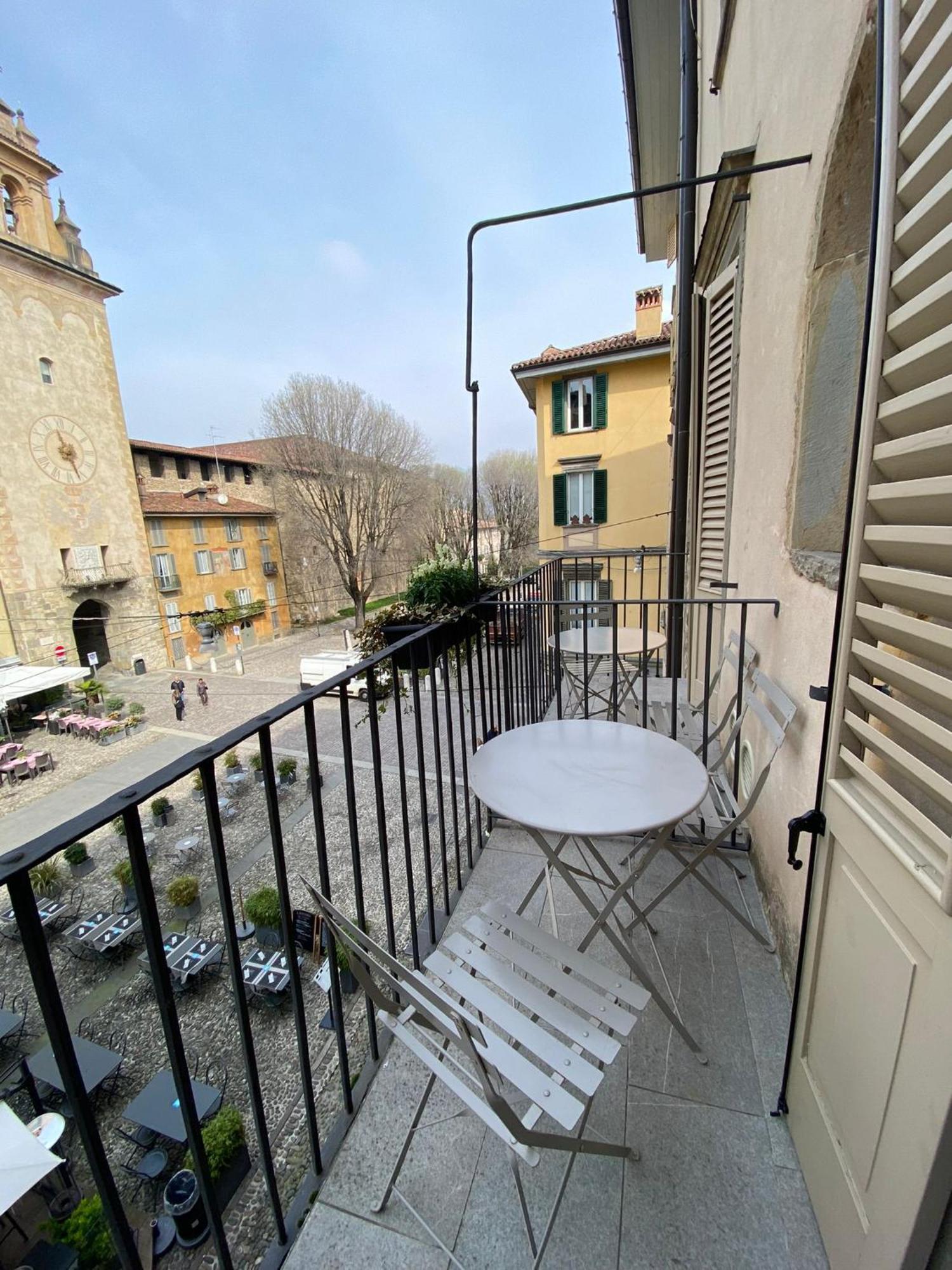 Piazza Mascheroni Home Bergamo Luaran gambar